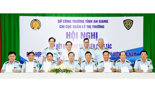 Ký kết quy chế phối hợp công tác giữa các chi cục quản lý thị trường khu vực phía Nam