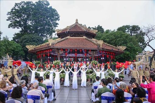 Ngày Văn hóa 24/11: Mở rộng không gian thụ hưởng văn hóa cho người dân