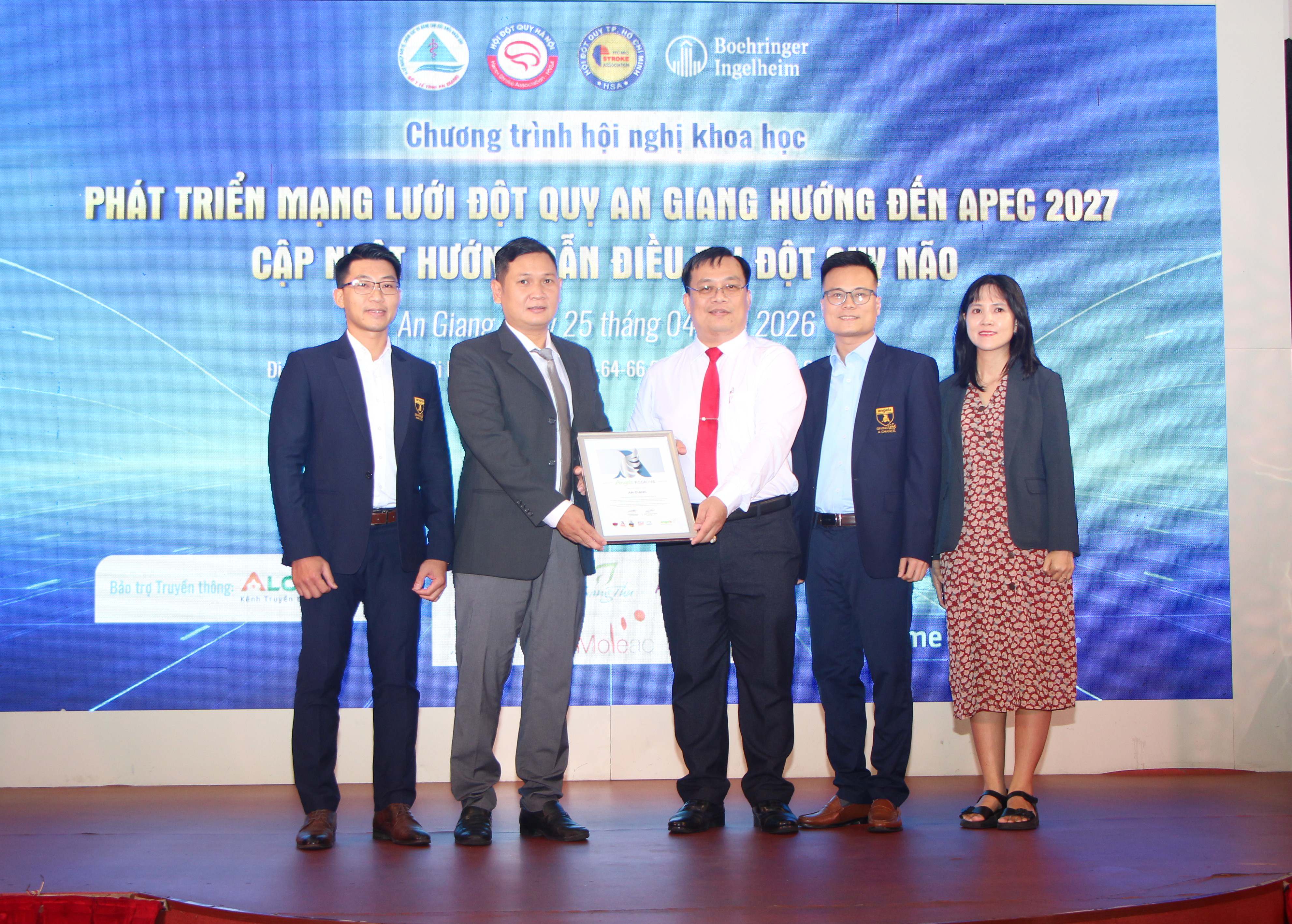 Hội nghị khoa học phát triển mạng lưới cấp cứu đột quỵ tại tỉnh An Giang hướng đến APEC 2027