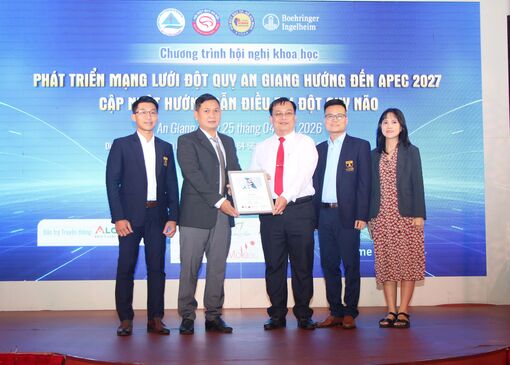 Hội nghị khoa học phát triển mạng lưới cấp cứu đột quỵ tại tỉnh An Giang hướng đến APEC 2027