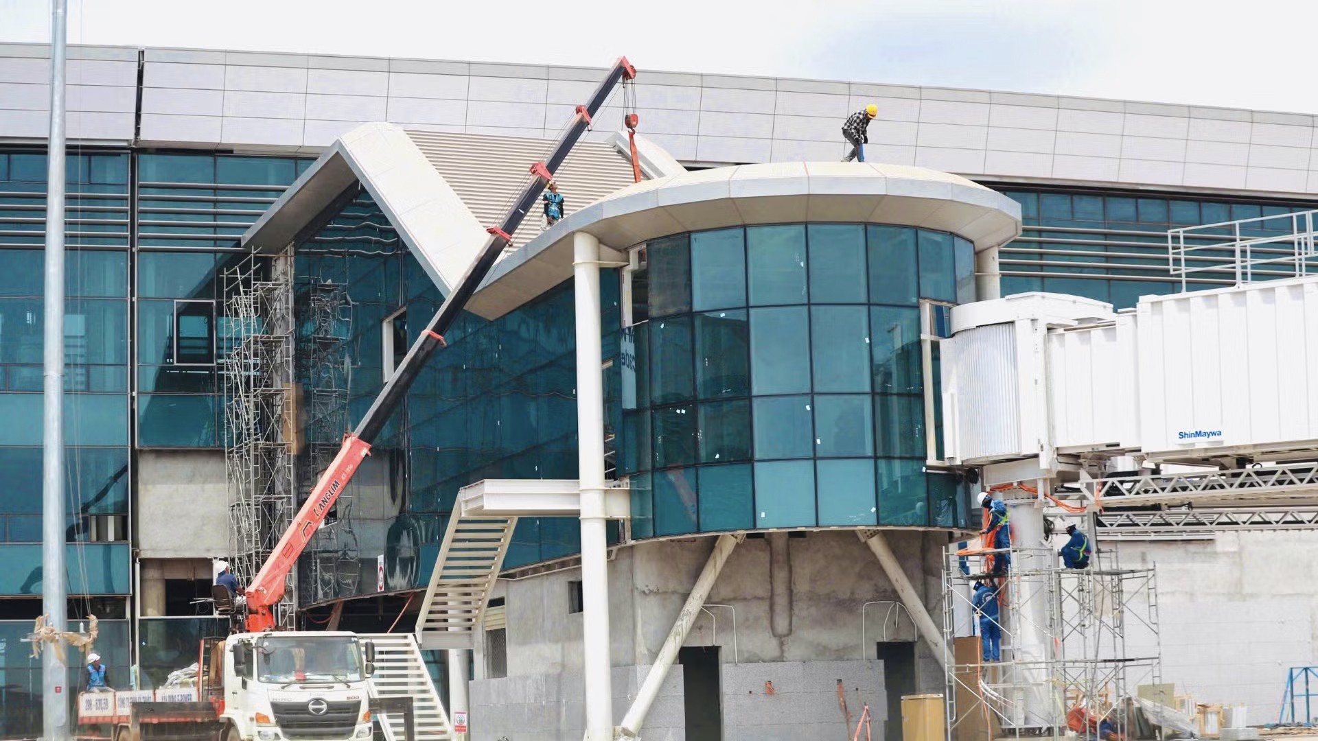 Tháo gỡ khó khăn, đẩy nhanh tiến độ sân bay Long Thành