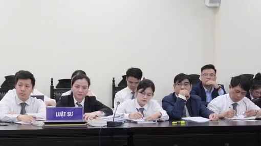 Chung quanh quy định về thẩm quyền tước chứng chỉ hành nghề của luật sư