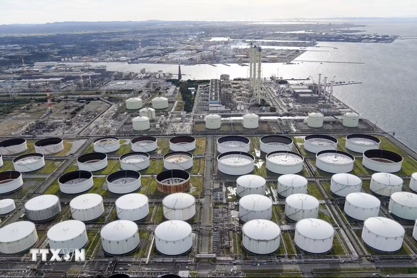 Đàm phán Mỹ-Iran bế tắc, giá dầu trên thị trường châu Á tăng cao hơn