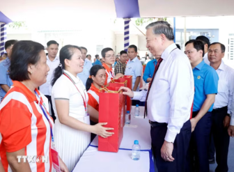 Tin tức nổi bật trong nước ngày 27/4