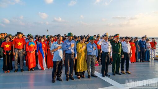 Tri ân các Anh hùng liệt sĩ hy sinh vì sự nghiệp bảo vệ chủ quyền biển, đảo Tổ quốc