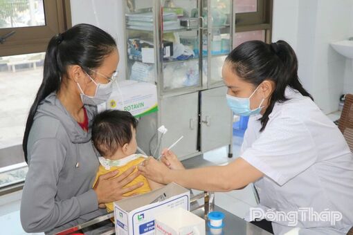 Chủ động phòng bệnh viêm màng não do não mô cầu