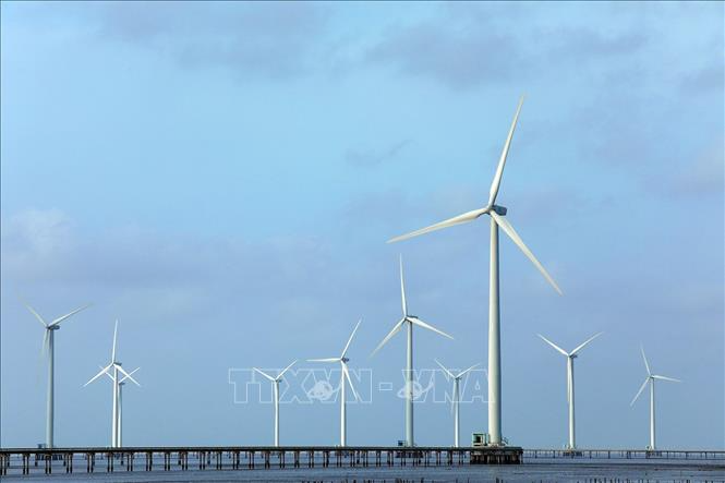 Dòng vốn lớn đang đổ vào điện gió, điện mặt trời