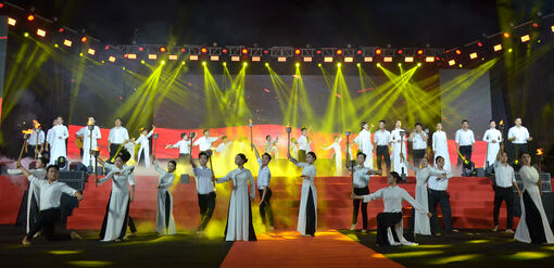 An Giang tổ chức chương trình nghệ thuật chào mừng ngày giải phóng miền Nam, thống nhất đất nước