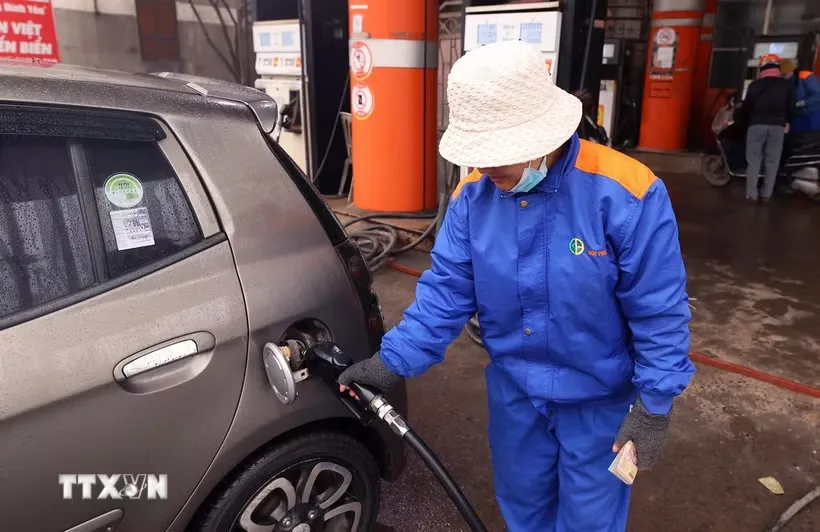 Kéo dài việc giảm thuế nhập khẩu một số mặt hàng xăng dầu về 0% đến 30/6/2026