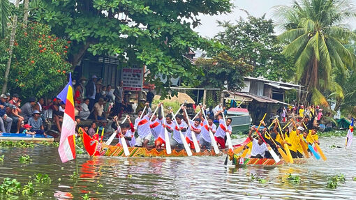 Khai mạc Giải Đua ghe ngo mini chào mừng Ngày Giải phóng miền Nam, thống nhất đất nước