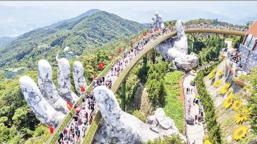 Khơi dậy niềm tự hào, bồi đắp khát vọng vươn lên