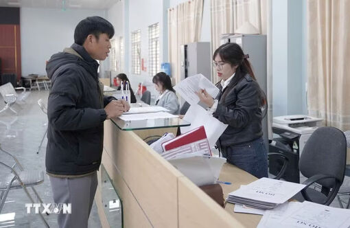 Con người là trung tâm: Ưu tiên an toàn và sức khỏe người lao động