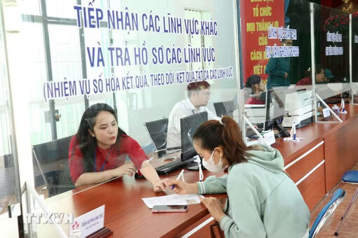 Khẩn trương cắt giảm, đơn giản hóa thủ tục hành chính, điều kiện kinh doanh