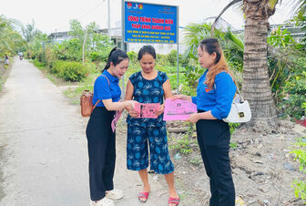 Đưa công nghệ số về tận ấp