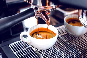Người thích uống cà phê đón thêm tin vui từ nghiên cứu quốc tế