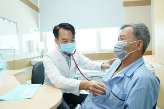 Từ 1/7, Chủ tịch UBND cấp tỉnh được cấp, thu hồi giấy phép hành nghề khám, chữa bệnh
