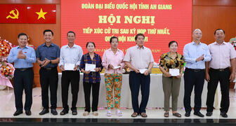 Đoàn Đại biểu Quốc hội tỉnh An Giang (đơn vị số 5) tiếp xúc cử tri xã Hòn Đất