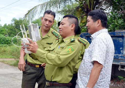 Căng mình giữ rừng mùa khô