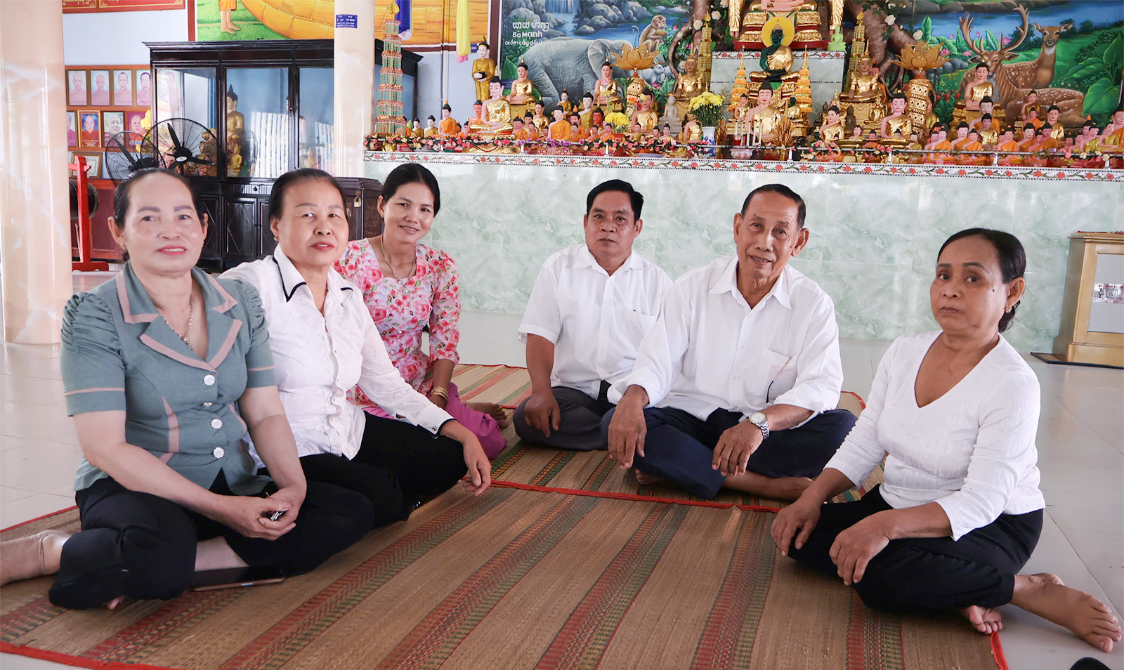 Học Bác sống có trách nhiệm với cộng đồng