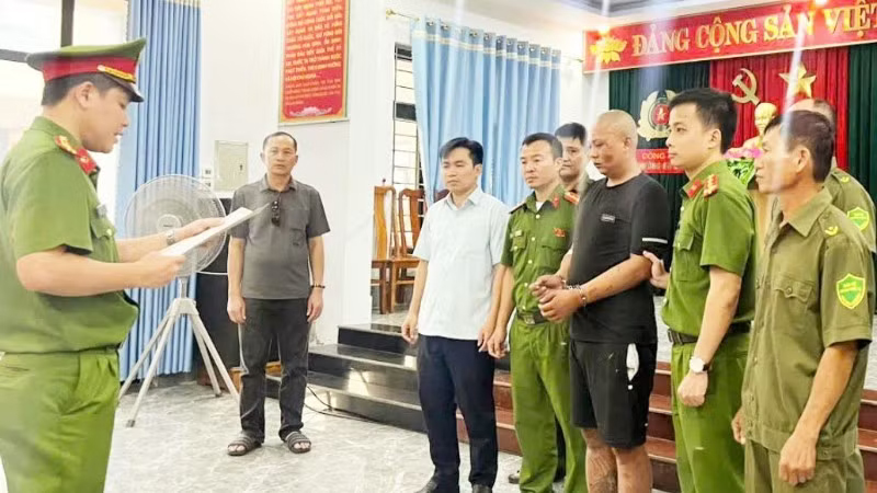 Quảng Trị: Bắt khẩn cấp đối tượng xông vào trụ sở Công an chém cán bộ bị thương nặng