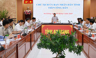 Chủ tịch UBND tỉnh An Giang Hồ Văn Mừng tiếp công dân Huỳnh Thanh Lập
