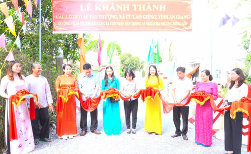 Xã Cù Lao Giêng khánh thành cầu Lò Heo