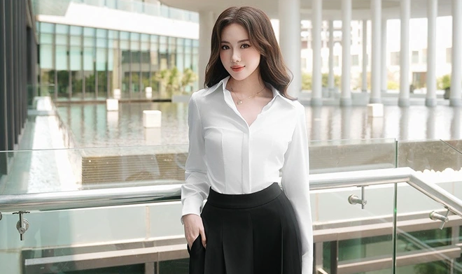 "Cân" mọi phong cách với chiếc quần tây cạp cao