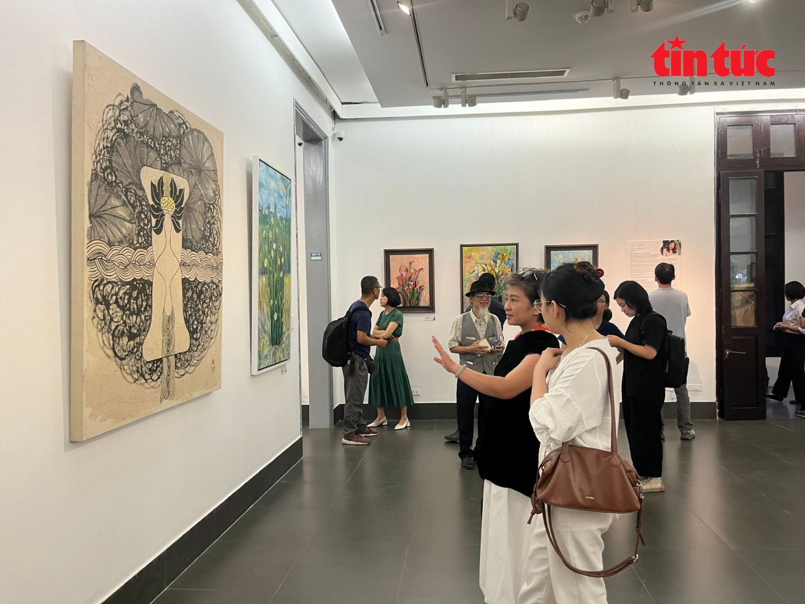 Khi hội họa Việt cất lên bản giao hưởng giữa truyền thống và đương đại