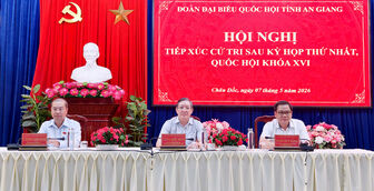 Đoàn Đại biểu Quốc hội tỉnh An Giang tiếp xúc cử tri phường Châu Đốc
