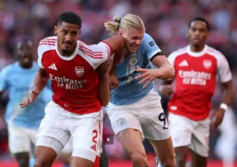 Cuộc đua vô địch Ngoại hạng Anh: Arsenal và Man City so kè