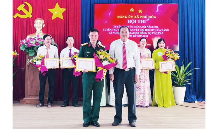 Xã Phú Hòa bế mạc Hội thi Tuyên truyền viên giỏi năm 2026