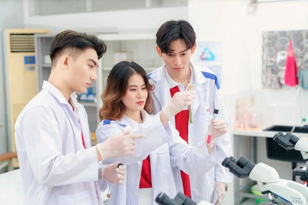 Loạt trường y dược xét học bạ, kèm điều kiện riêng