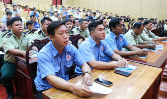 Khai giảng lớp huấn luyện nghiệp vụ bảo vệ cơ quan, doanh nghiệp đợt I năm 2026
