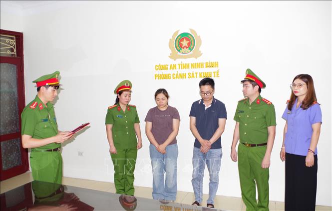 Bắt tạm giam hai đối tượng làm giả tài liệu của cơ quan, tổ chức để mua nhà ở xã hội