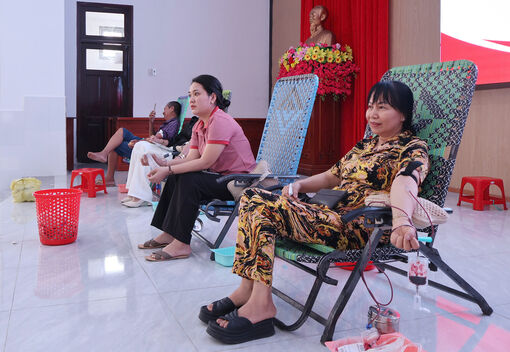 Lan tỏa yêu thương từ tháng nhân đạo