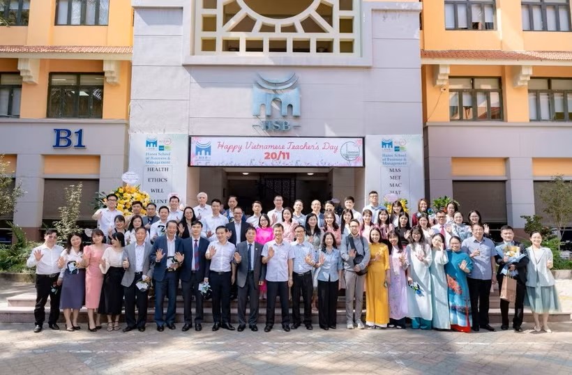 Trường đại học công lập đầu tiên của Việt Nam đạt chuẩn QS 5 sao