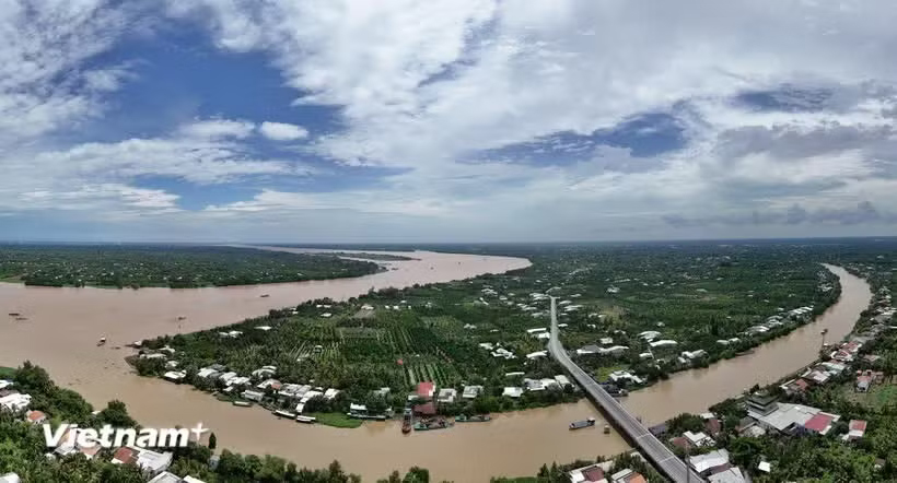 Xanh hóa vựa lúa số 1 Việt Nam: Chuyển từ “ứng phó bị động” sang “chủ động thích ứng"