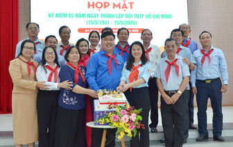 Họp mặt kỷ niệm 85 năm Ngày thành lập Đội Thiếu niên Tiền phong Hồ Chí Minh
