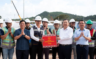 Phó Thủ tướng Thường trực Chính phủ Phạm Gia Túc kiểm tra tiến độ thi công các công trình phục vụ APEC 2027