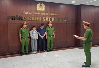 Triệt phá đường dây sản xuất hơn 4 tấn bột ngọt giả nhãn hiệu Ajinomoto