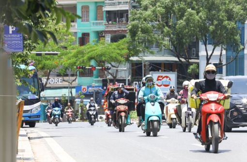 Thời tiết ngày 16/5: Bắc Bộ mưa dông chiều tối, Nam Bộ đề phòng mưa lớn cục bộ