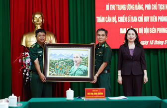 Phó Chủ tịch nước Võ Thị Ánh Xuân thăm cán bộ, chiến sỹ Ban Chỉ huy biên phòng Cửa khẩu cảng Dương Đông