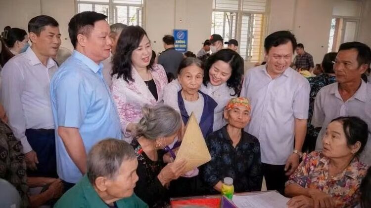 Học Bác, hướng về dân, lo cho dân