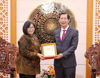 Phó Chủ tịch UBND tỉnh An Giang Lê Văn Phước tiếp Tổng lãnh sự Indonesia tại TP. Hồ Chí Minh