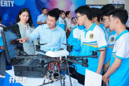 Khơi dậy hào khí sáng tạo: Từ lời dạy của Bác đến ánh sáng Nghị quyết 57