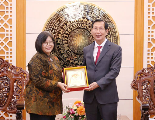 Phó Chủ tịch UBND tỉnh An Giang Lê Văn Phước tiếp Tổng lãnh sự Indonesia tại TP. Hồ Chí Minh