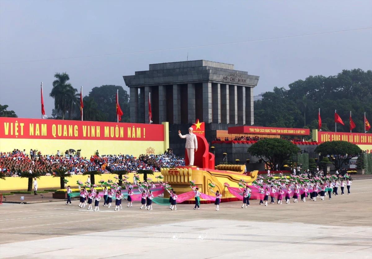 Tiếp thêm động lực cho toàn Đảng, toàn dân trên hành trình đổi mới