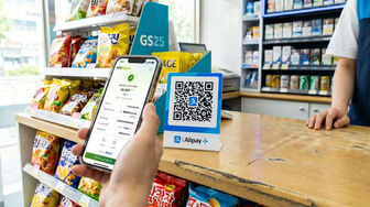 Vietcombank mở rộng thanh toán QR xuyên biên giới tới Nhật Bản và Hong Kong