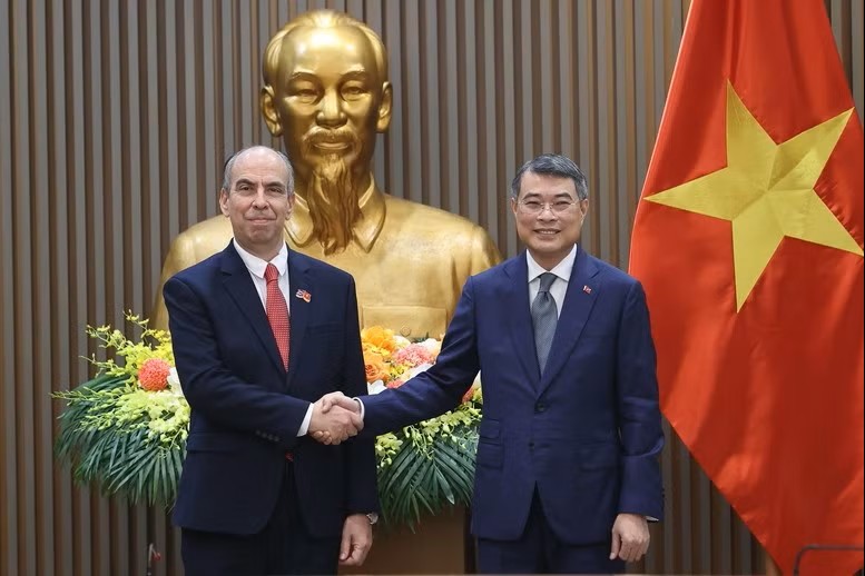 Tiếp tục củng cố và tăng cường hơn nữa mối quan hệ đặc biệt Việt Nam-Cuba