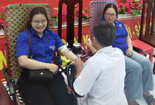 Tình nguyện viên xã Tây Yên hiến 87 đơn vị máu